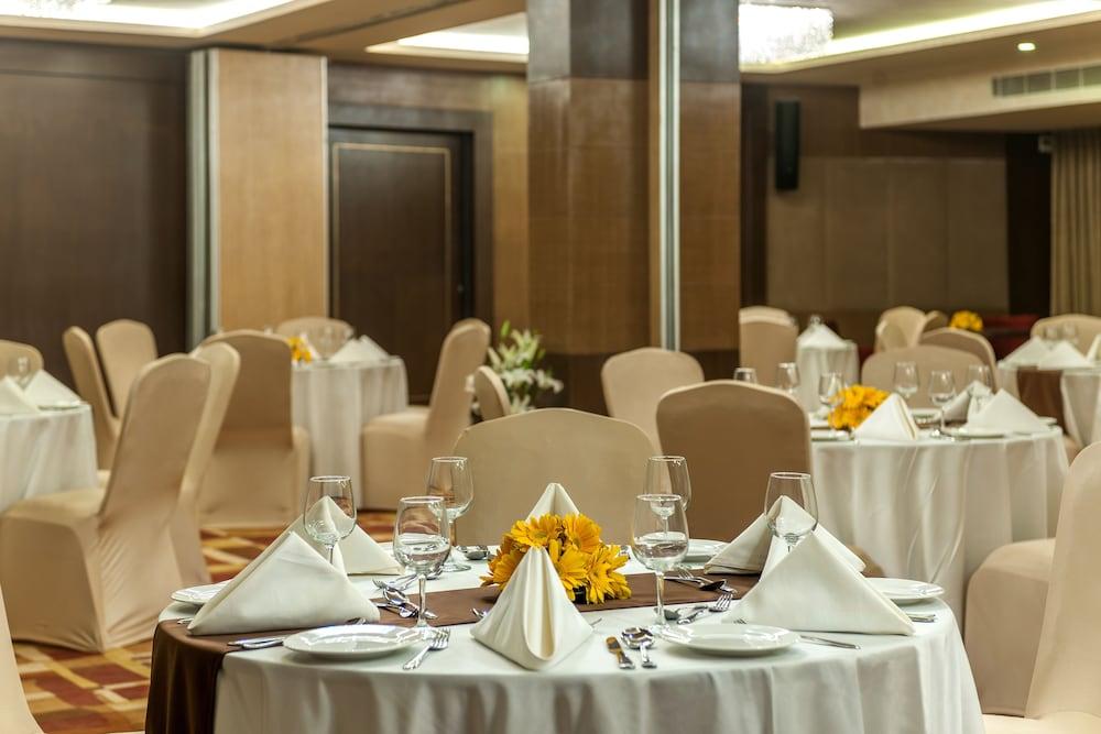 Days Hotel By Wyndham Chennai Omr Exterior photo